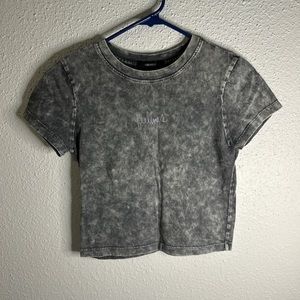 T-shirt crop top from forever 21 in size small.